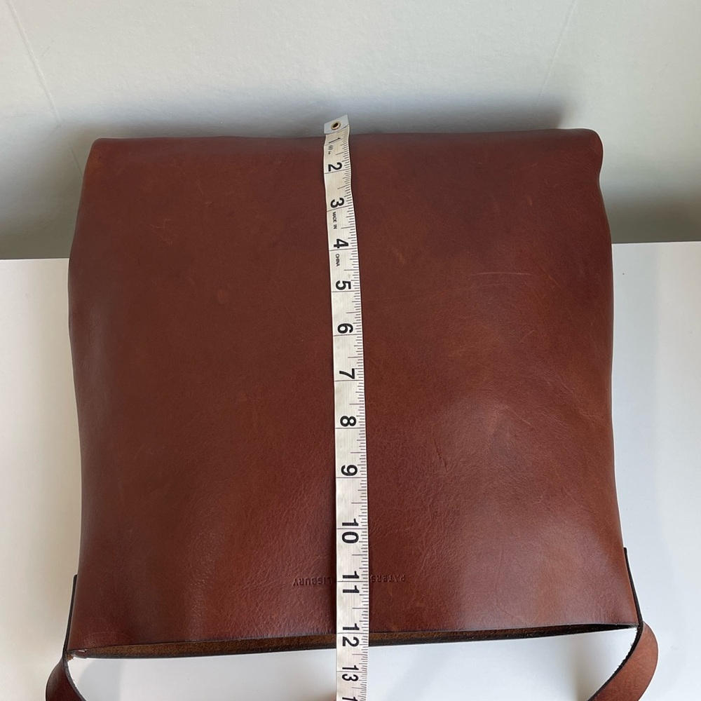 Paterson Salisbury Full Grain New Zealand Tasman Cow Leather Bucket Bag - Picture 14 of 16